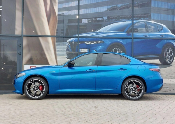 Alfa Romeo Giulia cena 219900 przebieg: 5000, rok produkcji 2023 z Stawiski małe 46